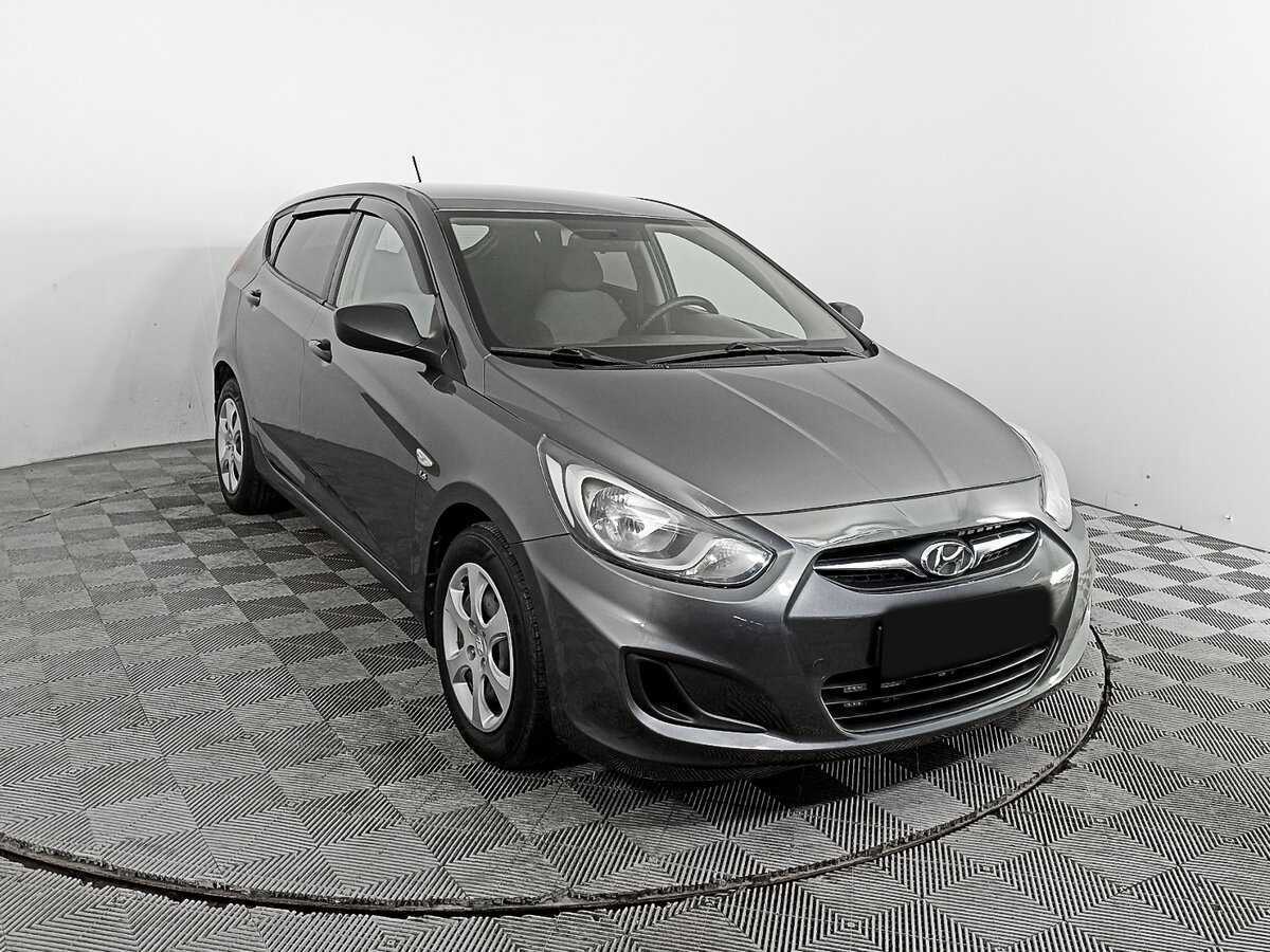 Hyundai Solaris б/у, 2014, Механическая. Фото: #2