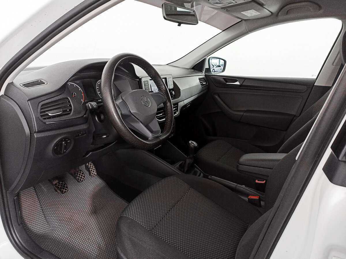 Volkswagen Polo б/у, 2020, Механическая. Фото: #15