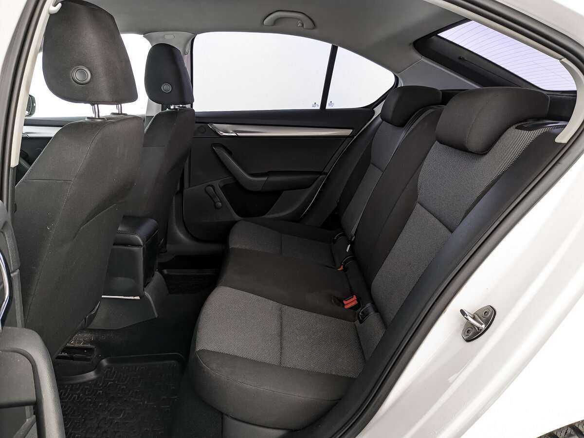 Skoda Octavia б/у, 2015, Механическая. Фото: #13