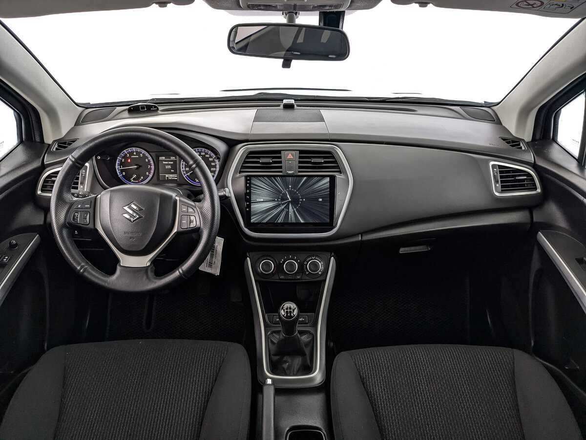 Suzuki SX4 б/у, 2018, Механическая. Фото: #9