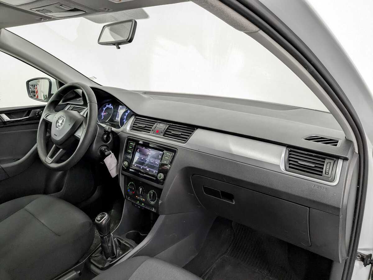 Skoda Rapid б/у, 2017, Механическая. Фото: #10