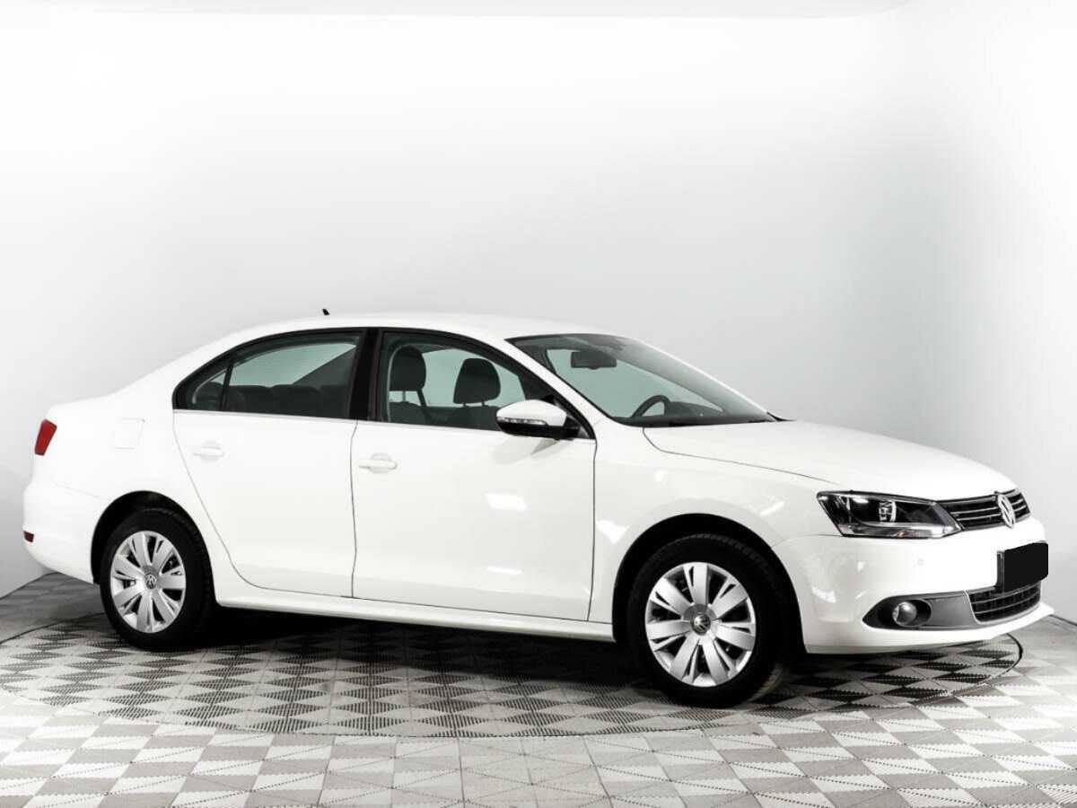 Volkswagen Jetta б/у, 2012, Роботизированная. Фото: #2