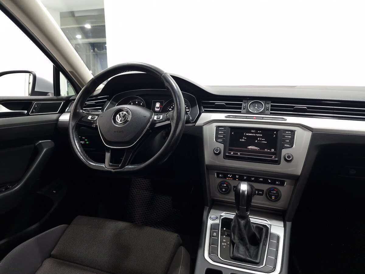 Volkswagen Passat б/у, 2015, Роботизированная. Фото: #5