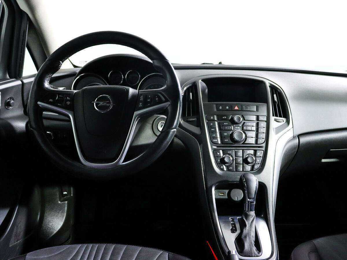 Opel Astra б/у, 2014, Автоматическая. Фото: #9
