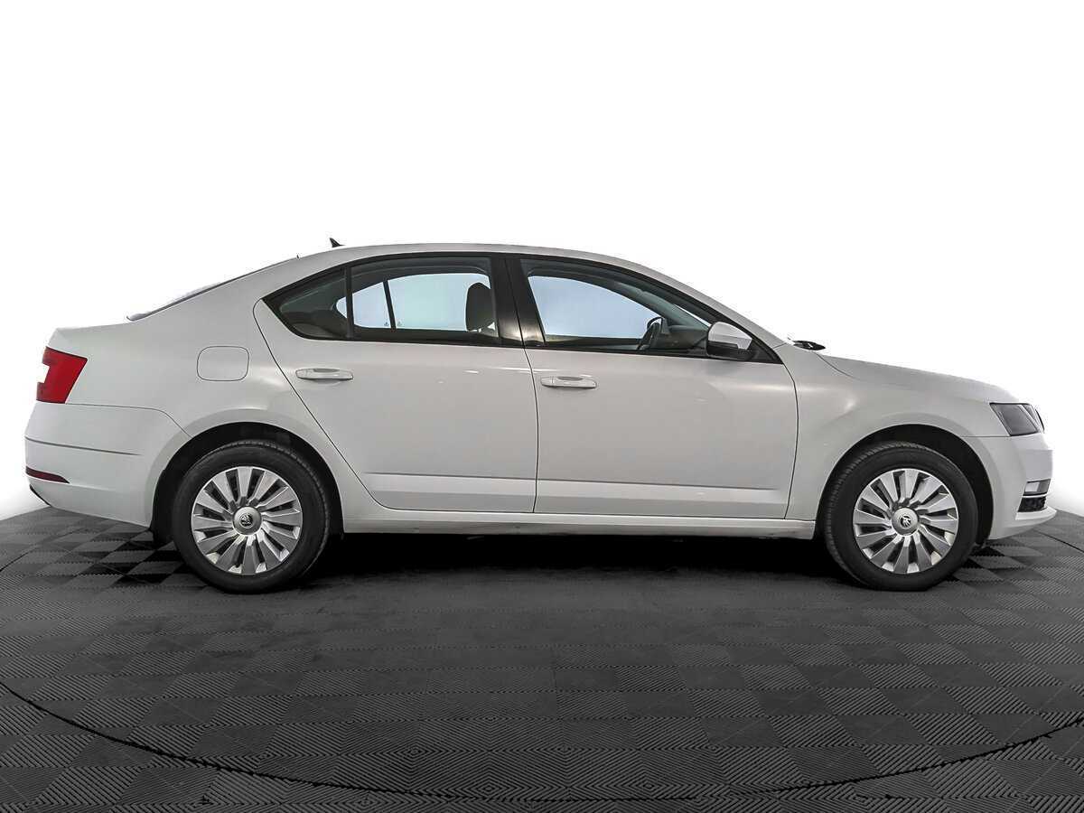 Skoda Octavia б/у, 2018, Роботизированная. Фото: #3