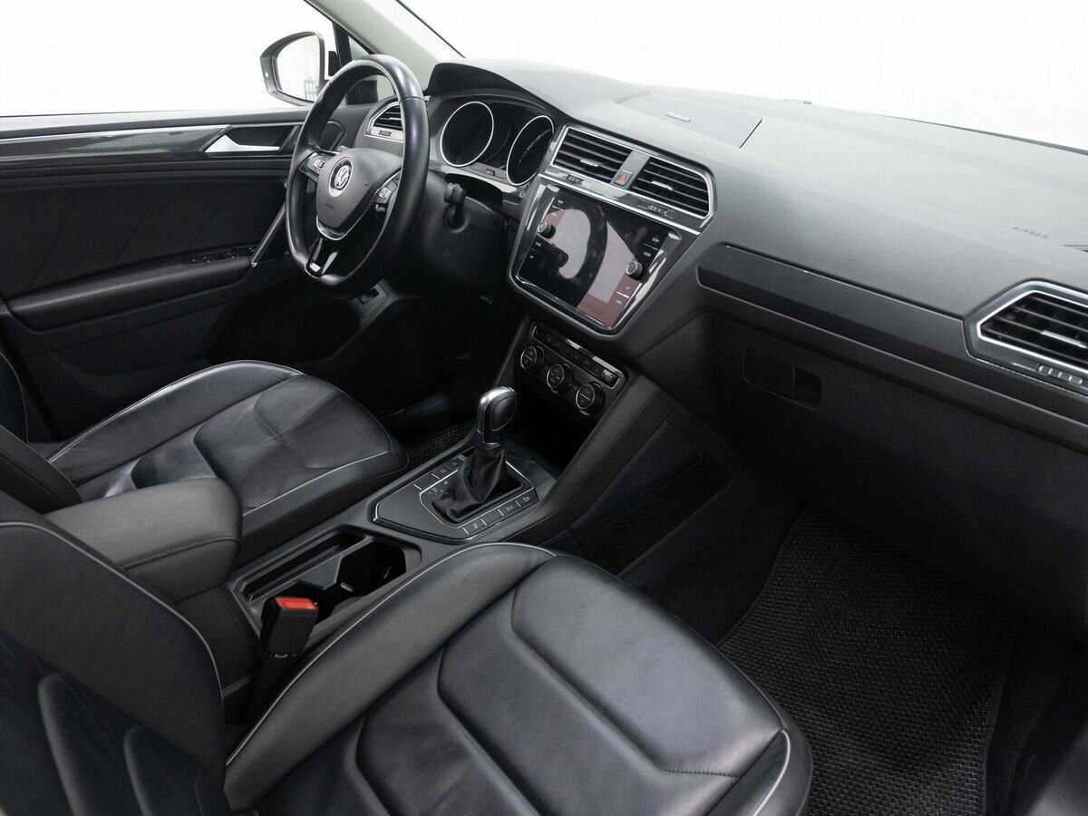 Volkswagen Tiguan б/у, 2018, Роботизированная. Фото: #11