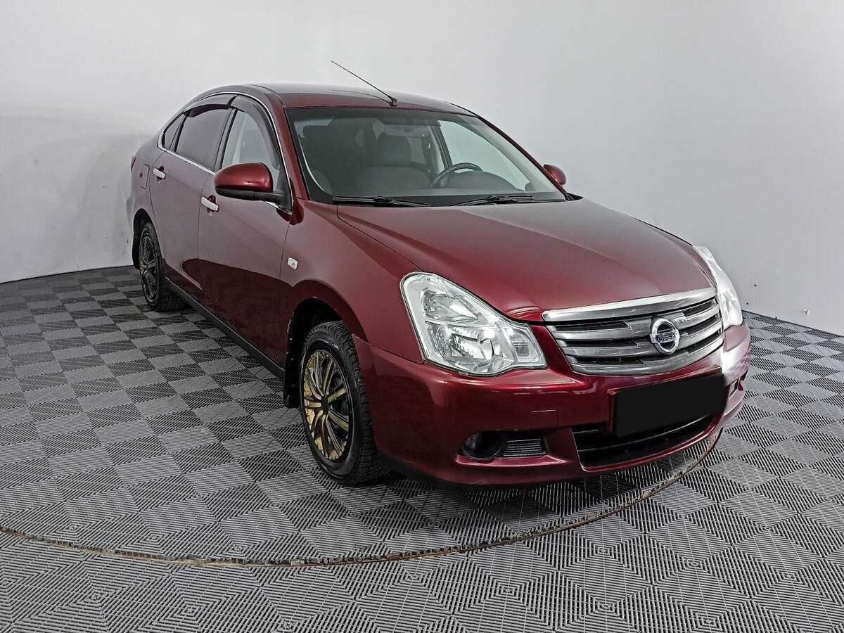 Nissan Almera б/у, 2013, Механическая. Фото: #2