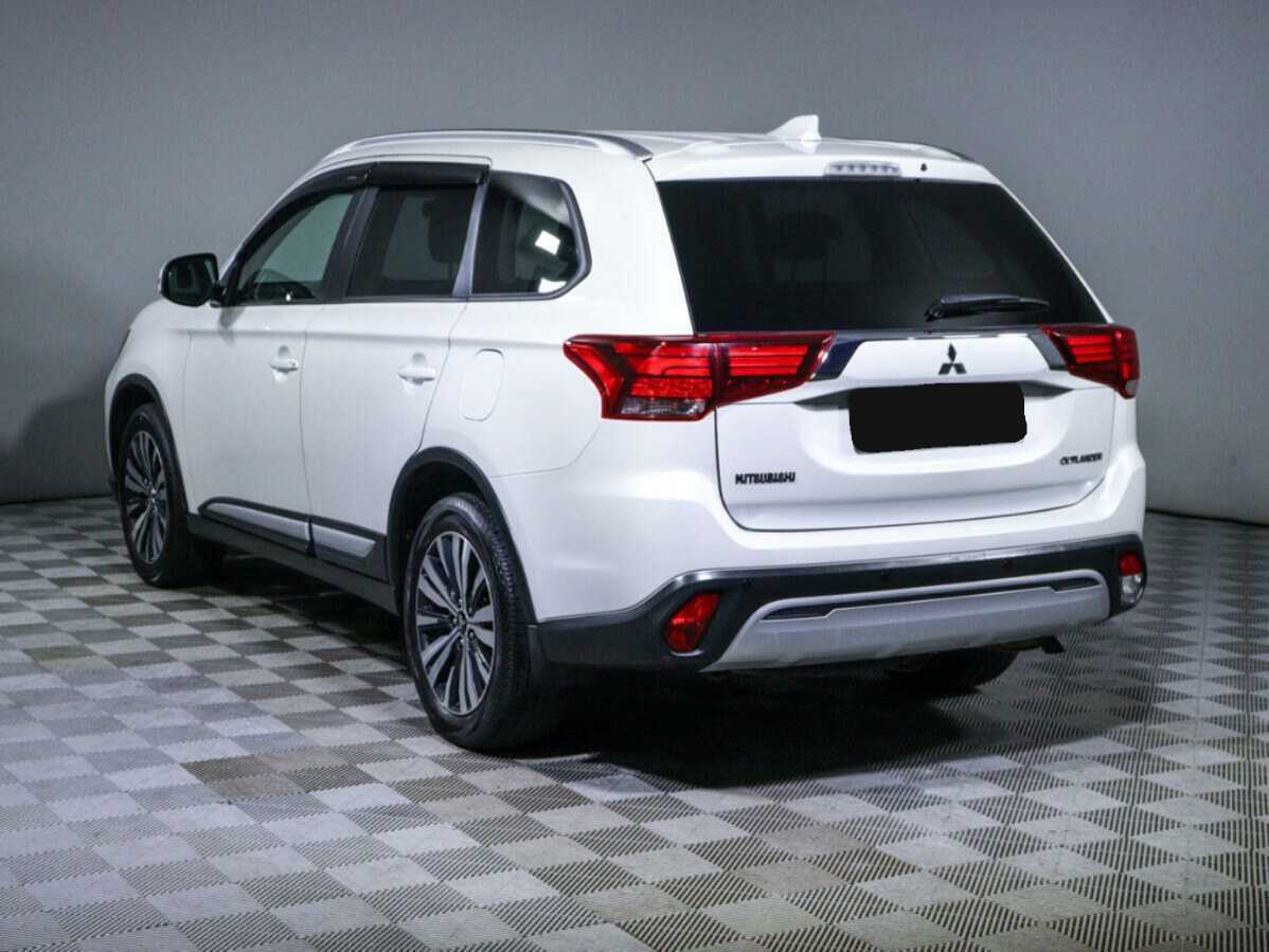 Mitsubishi Outlander б/у, 2018, Вариатор. Фото: #6