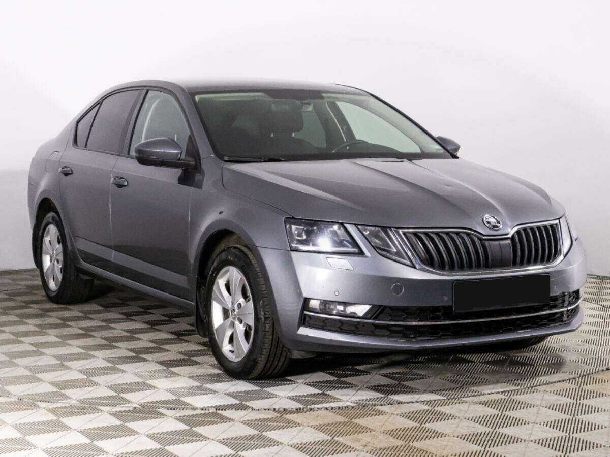 Skoda Octavia б/у, 2018, Механическая. Фото: #2