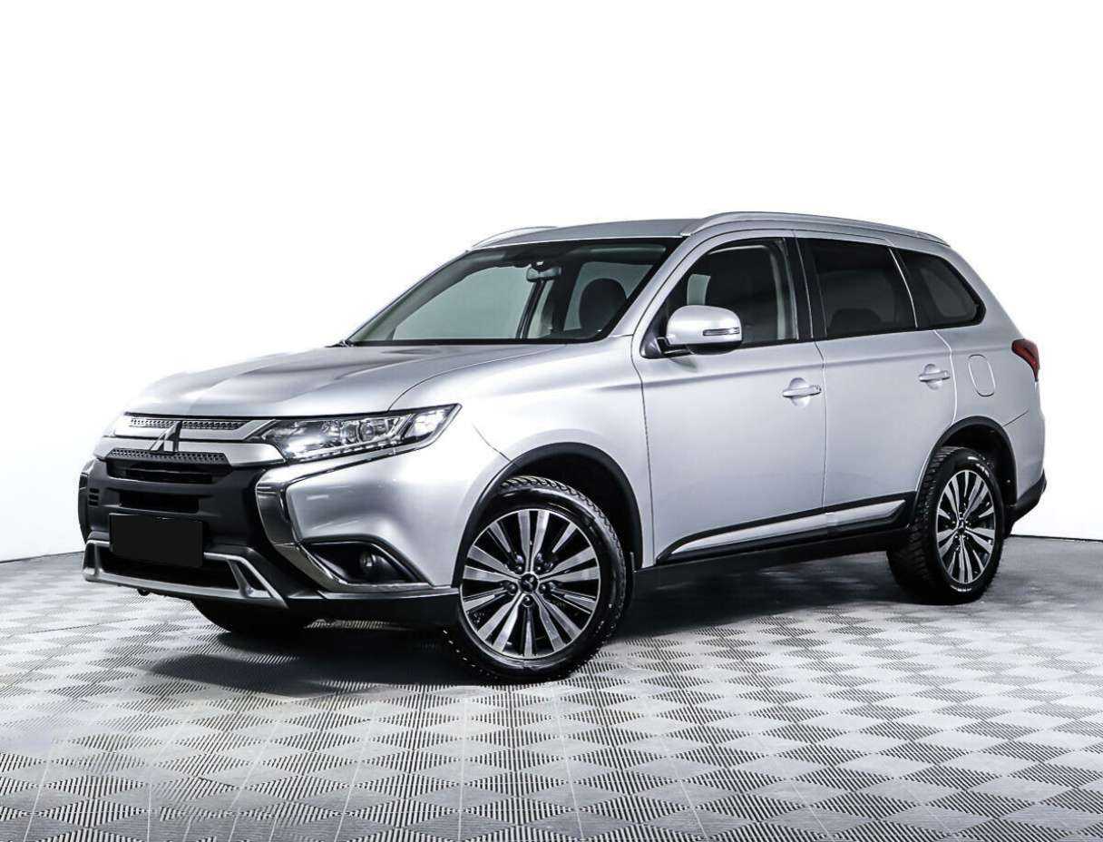 Mitsubishi Outlander б/у, 2019, Вариатор. Посмотреть фото