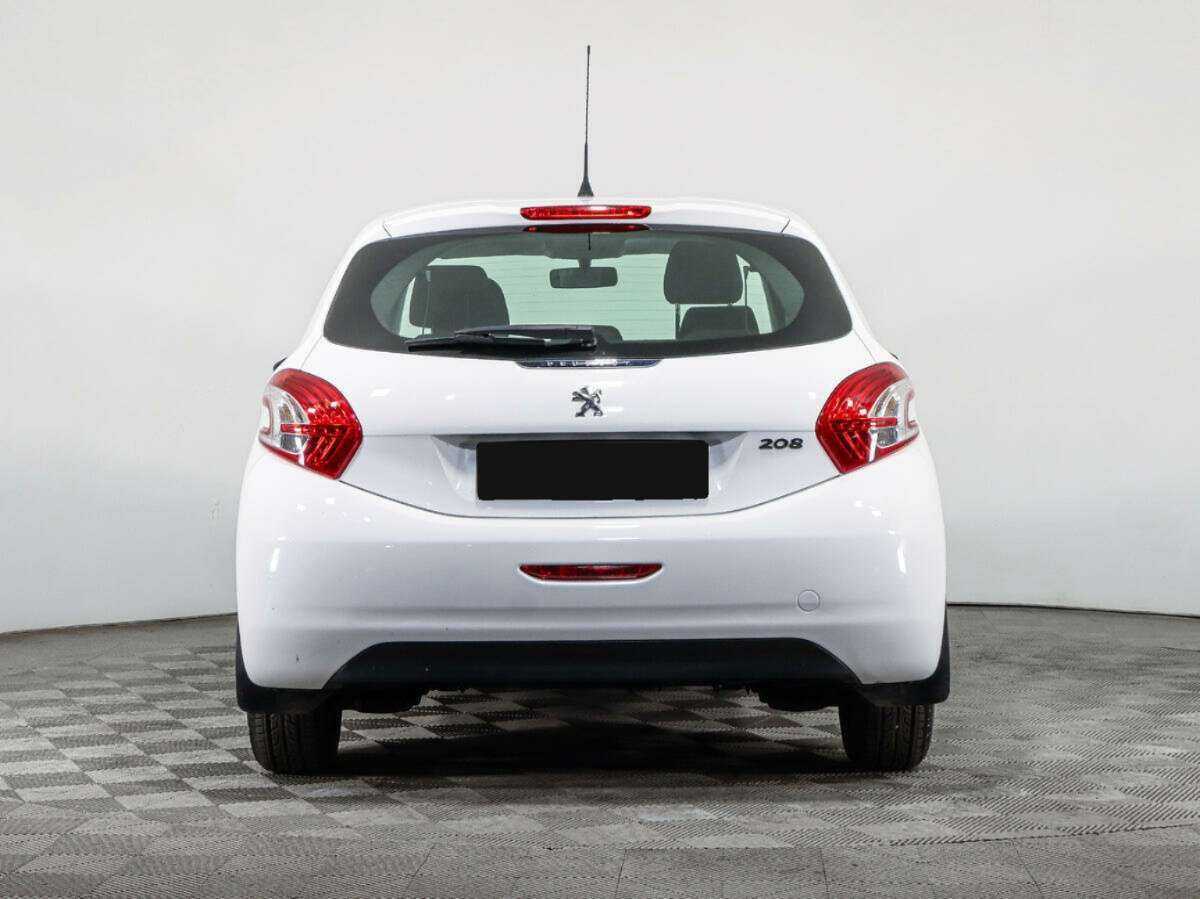 Peugeot 208 б/у, 2013, Автоматическая. Фото: #5