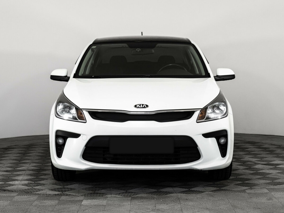 Kia Rio б/у, 2017, Механическая. Фото: #1