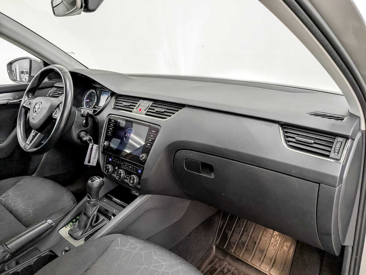 Skoda Octavia б/у, 2020, Автоматическая. Фото: #10