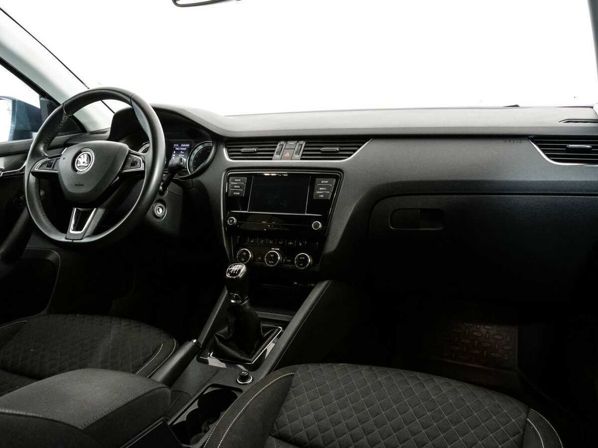 Skoda Octavia б/у, 2017, Механическая. Фото: #6