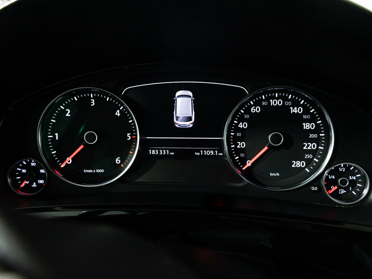 Volkswagen Touareg б/у, 2017, Автоматическая. Фото: #9