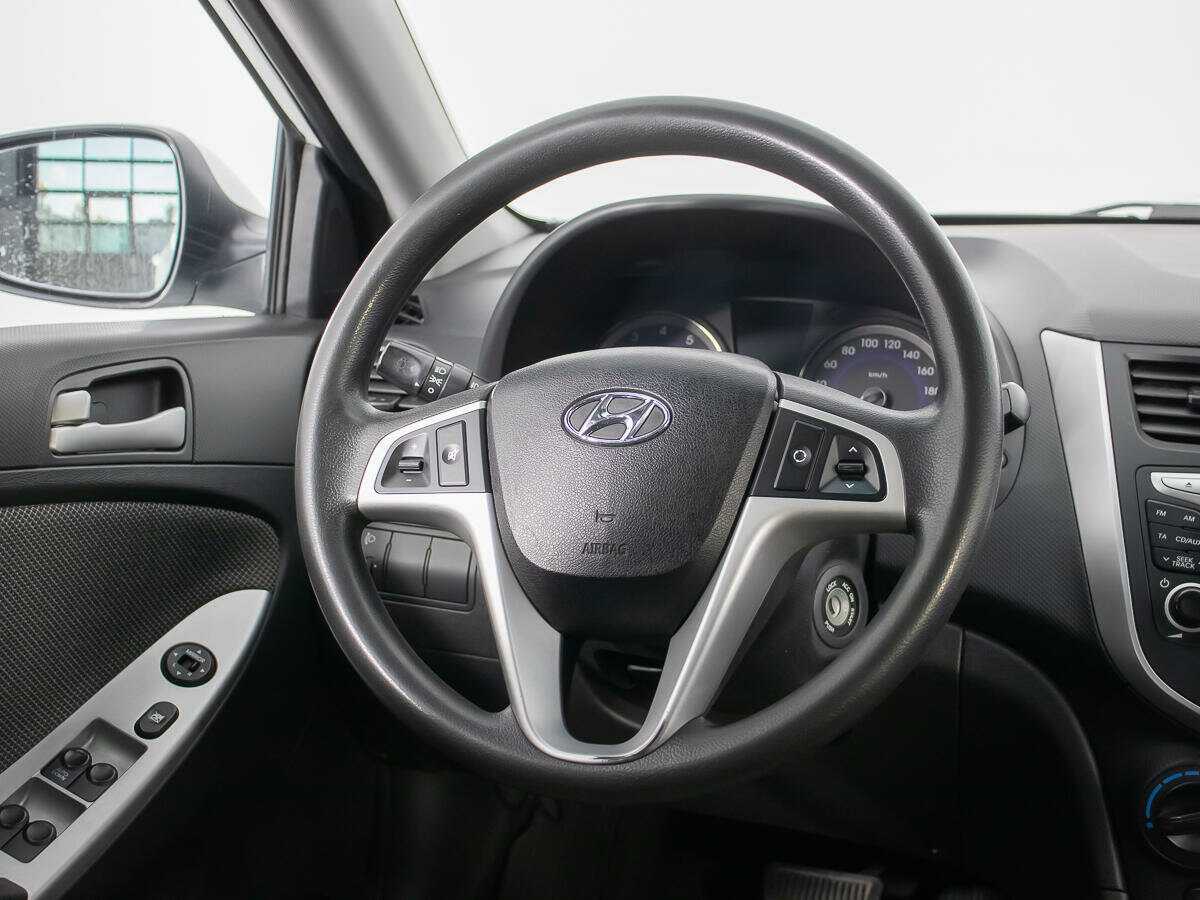 Hyundai Solaris б/у, 2012, Автоматическая. Фото: #14