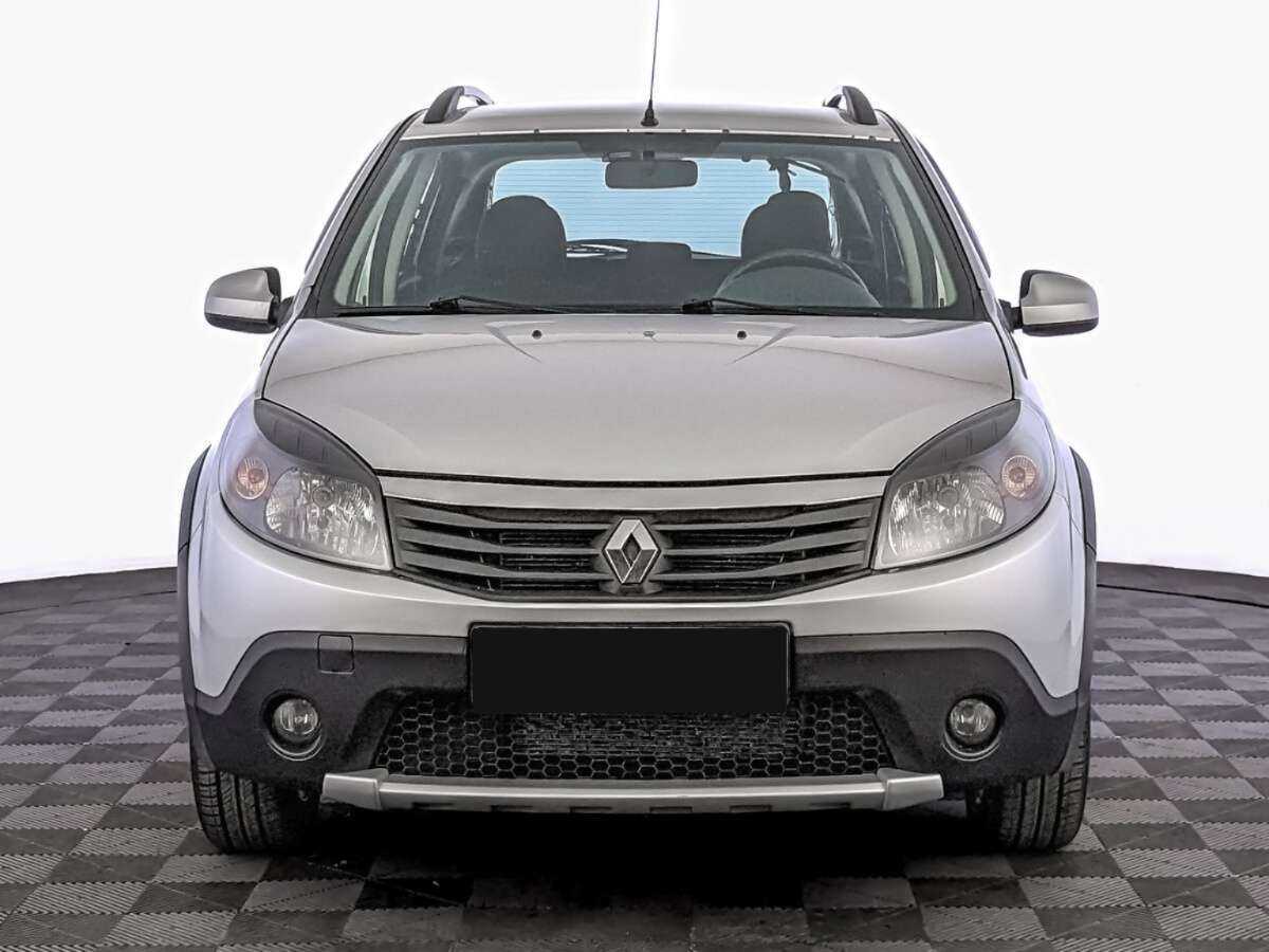 Renault Sandero б/у, 2013, Автоматическая. Фото: #1