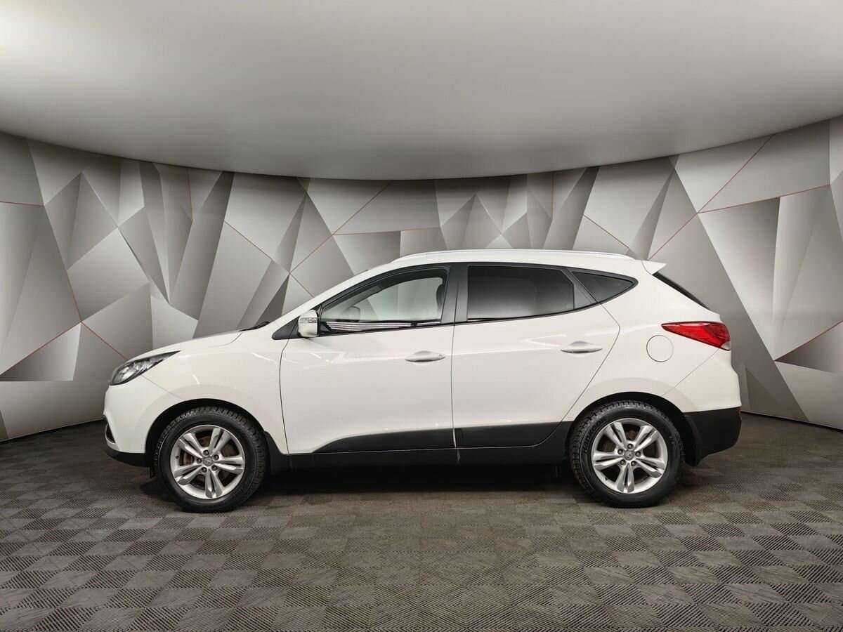 Hyundai ix35 б/у, 2013, Автоматическая. Фото: #4