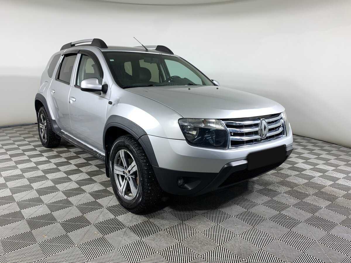 Renault Duster б/у, 2012, Механическая. Фото: #2