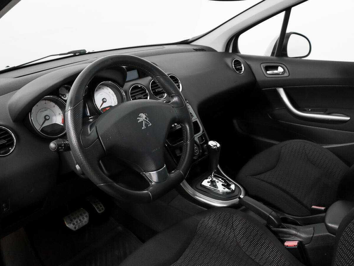 Peugeot 308 б/у, 2012, Автоматическая. Фото: #8