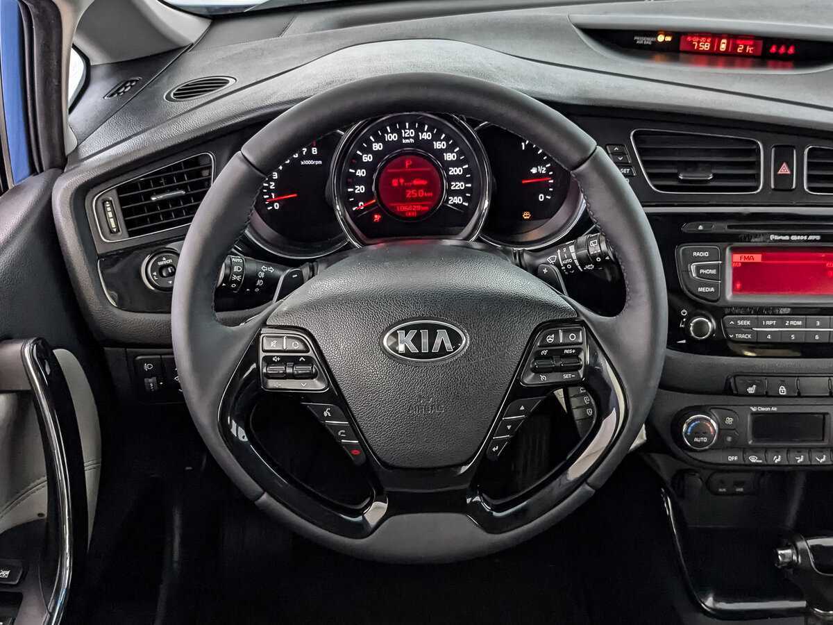 Kia Ceed б/у, 2013, Автоматическая. Фото: #17