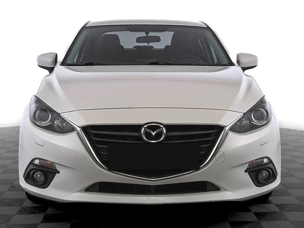 Mazda 3 б/у, 2015, Автоматическая. Фото: #1