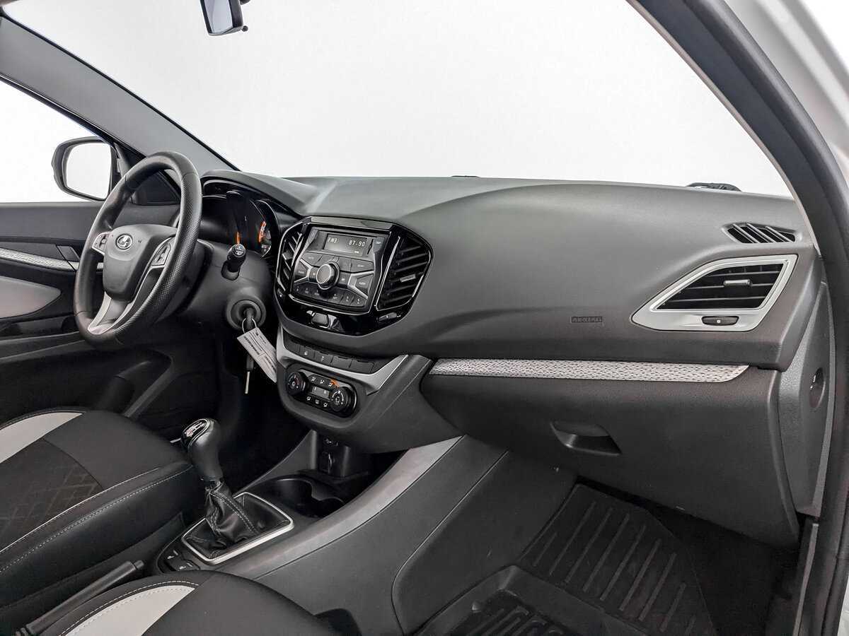 Lada (ВАЗ) Vesta б/у, 2019, Механическая. Фото: #8