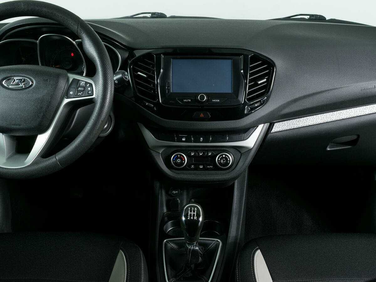Lada (ВАЗ) Vesta б/у, 2018, Механическая. Фото: #8