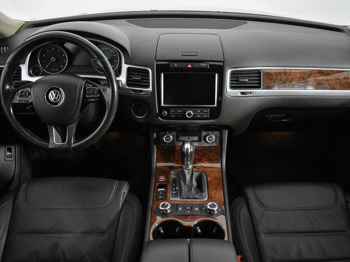 Volkswagen Touareg б/у, 2013, Автоматическая. Фото: #15