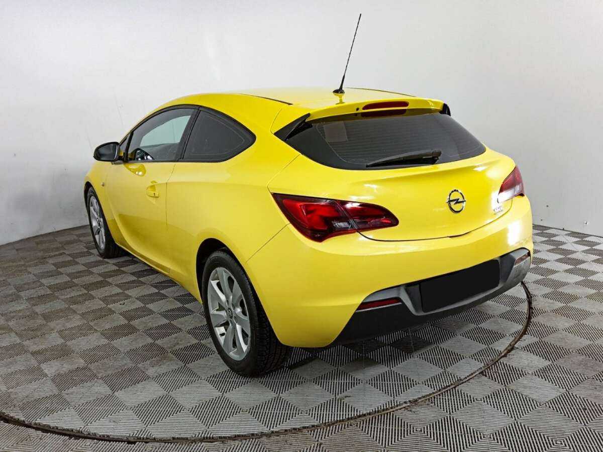 Opel Astra б/у, 2014, Механическая. Фото: #5