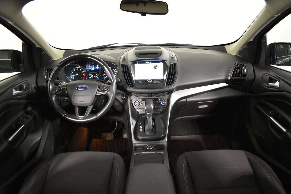 Ford Kuga б/у, 2017, Автоматическая. Фото: #11
