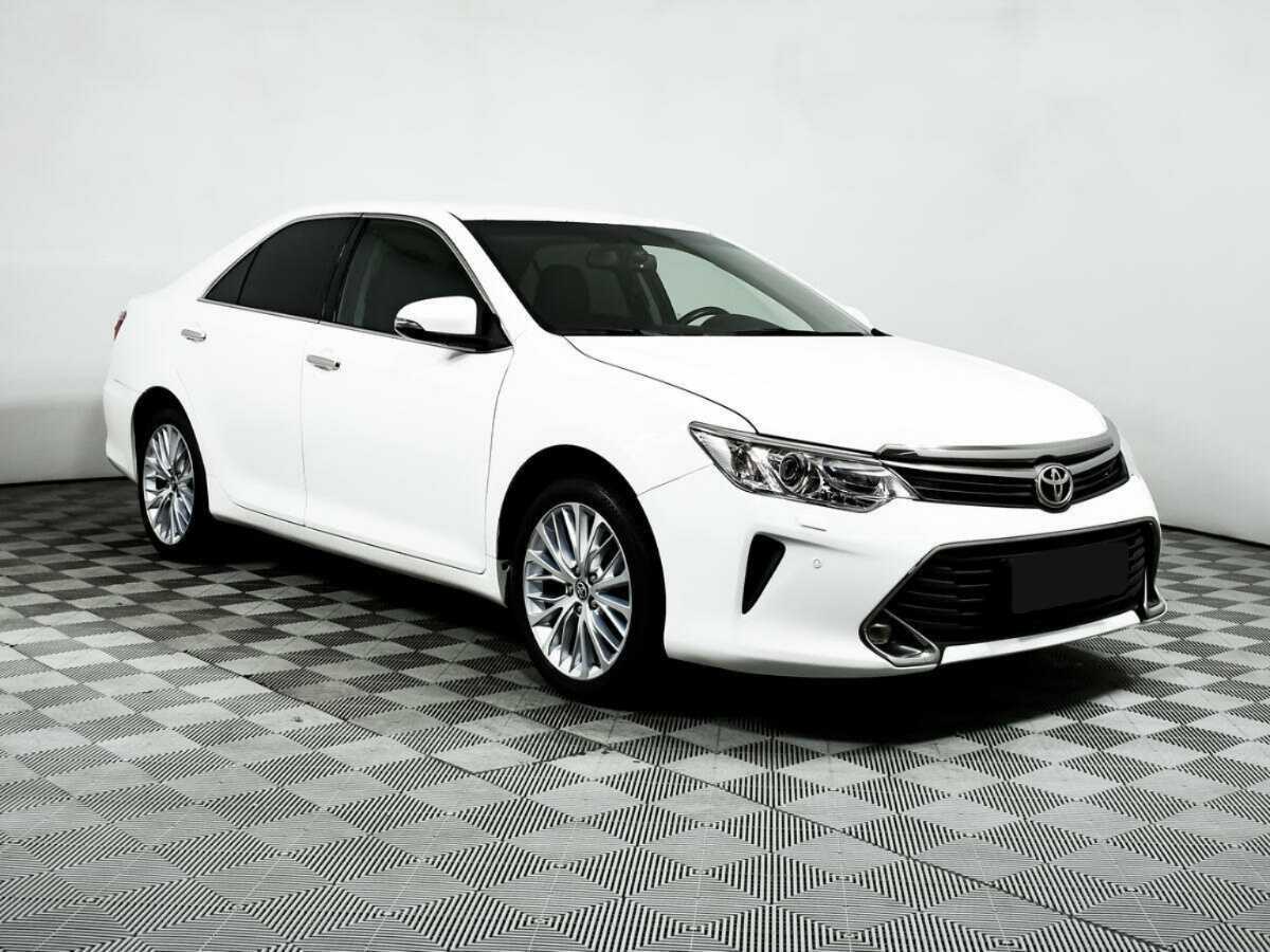 Toyota Camry б/у, 2015, Автоматическая. Фото: #2