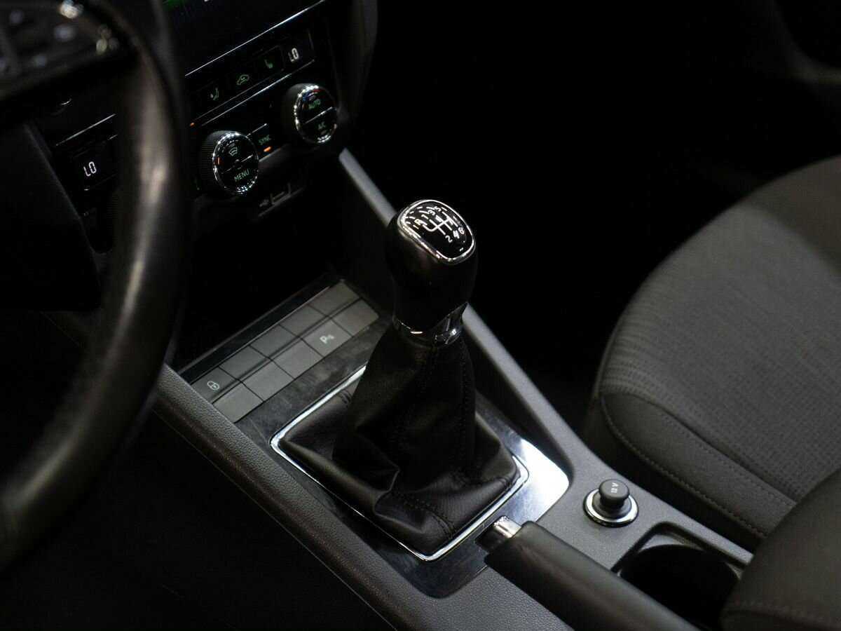 Skoda Octavia б/у, 2018, Механическая. Фото: #9