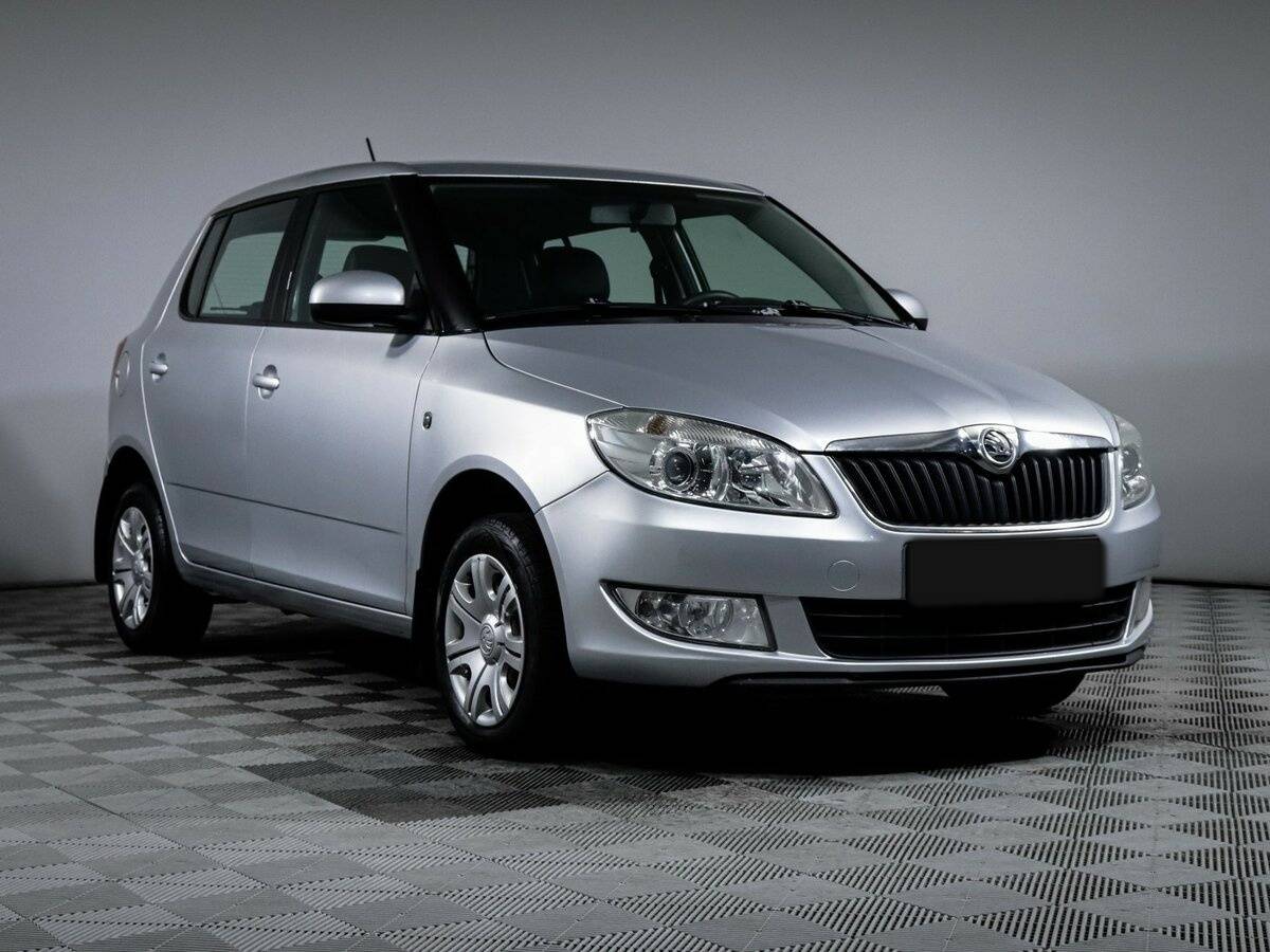 Skoda Fabia б/у, 2014, Автоматическая. Фото: #2