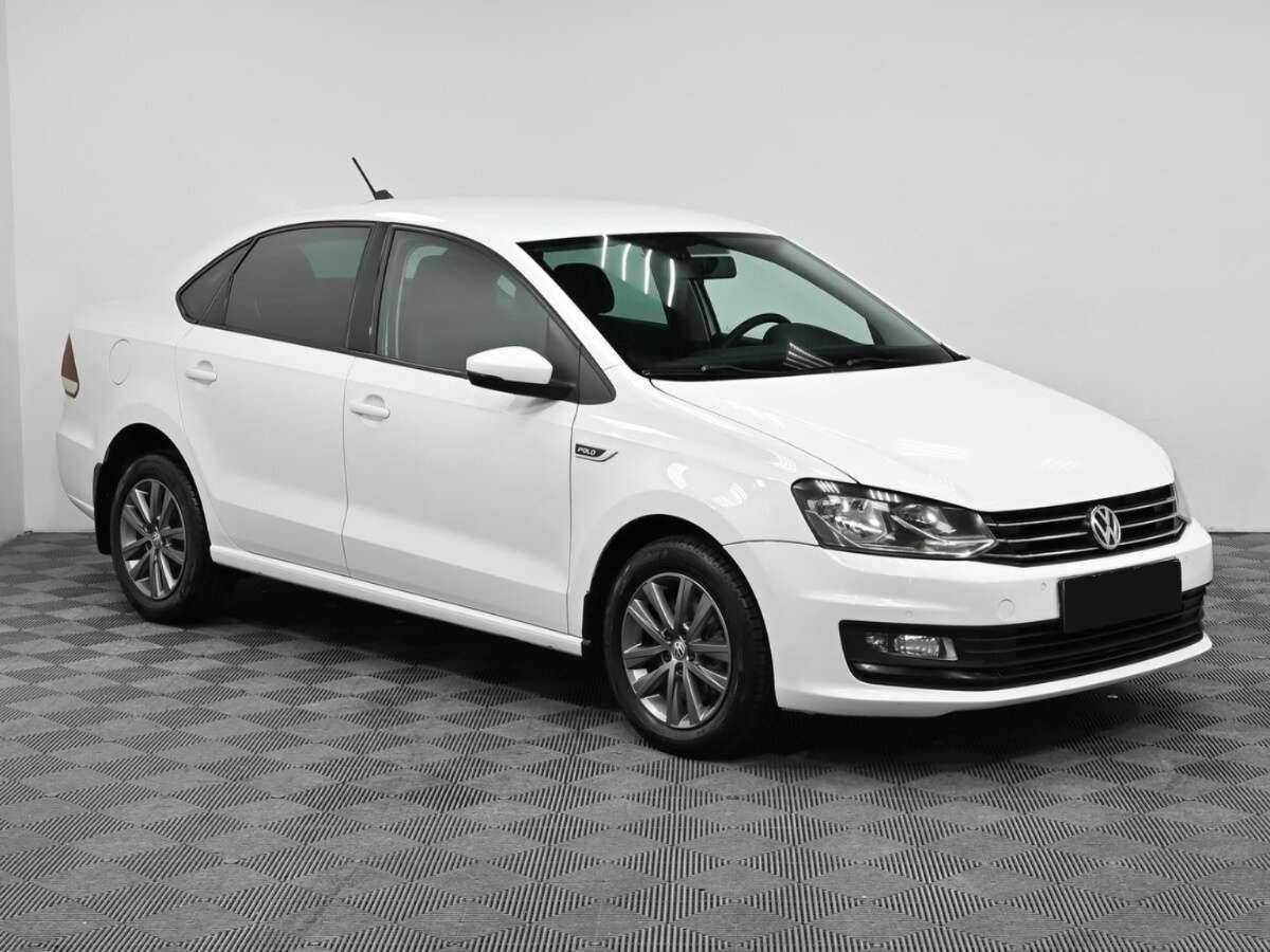 Volkswagen Polo б/у, 2019, Автоматическая. Фото: #2