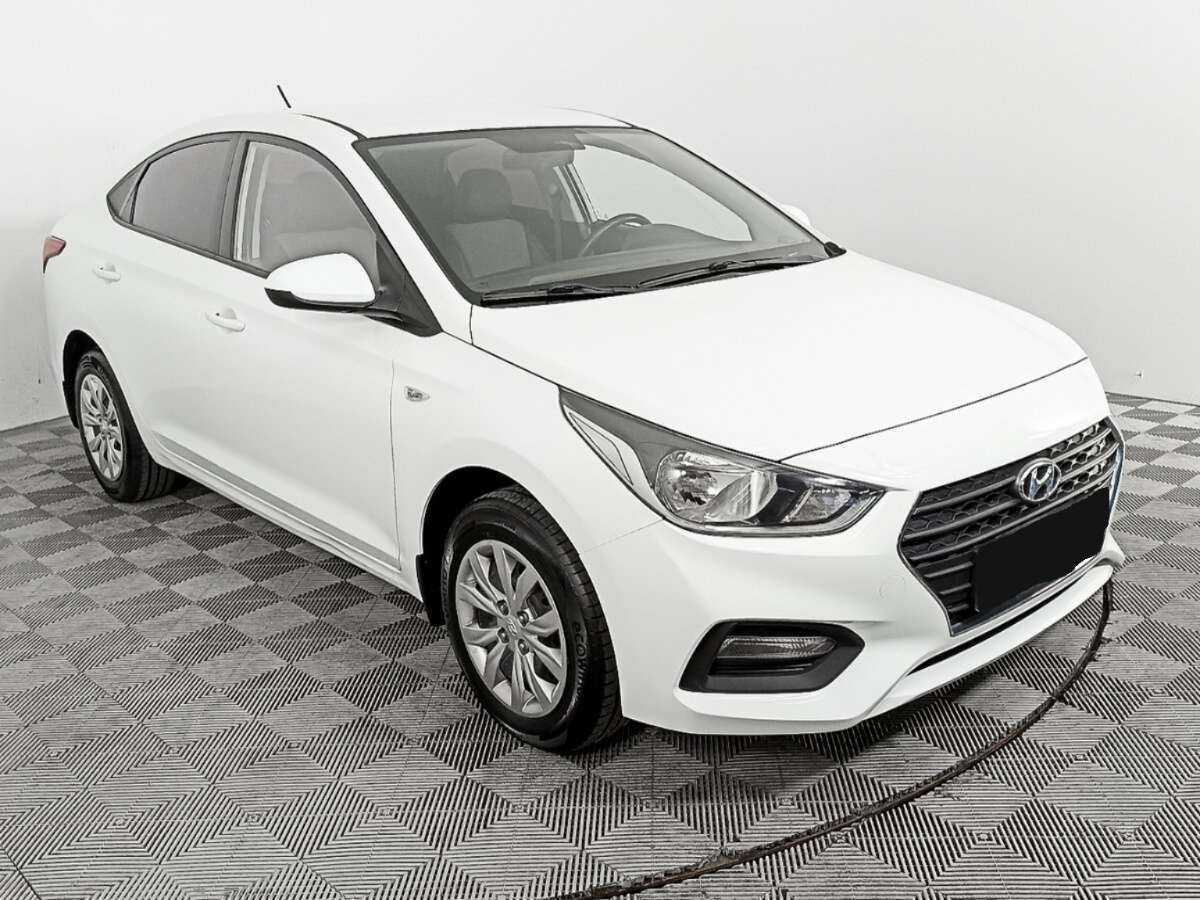 Hyundai Solaris б/у, 2017, Автоматическая. Фото: #2