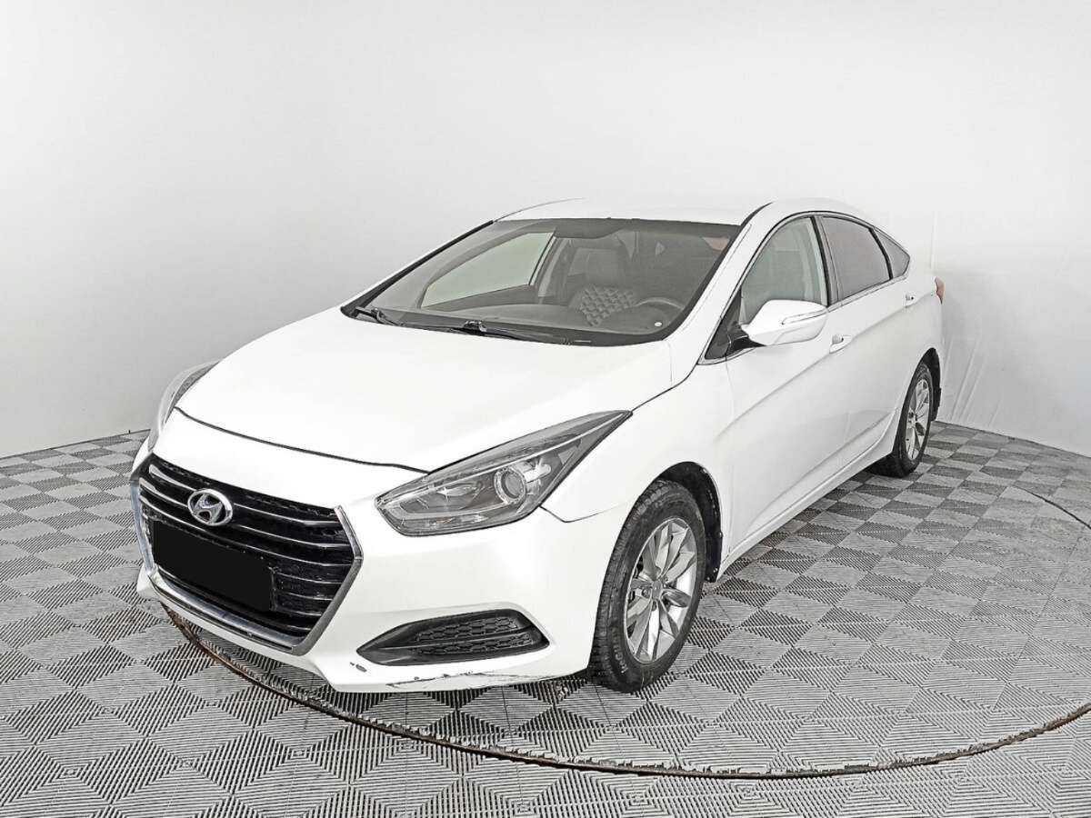 Hyundai i40 б/у, 2015, Механическая. Посмотреть фото