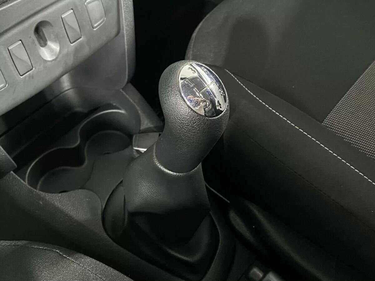 Renault Sandero б/у, 2020, Механическая. Фото: #11
