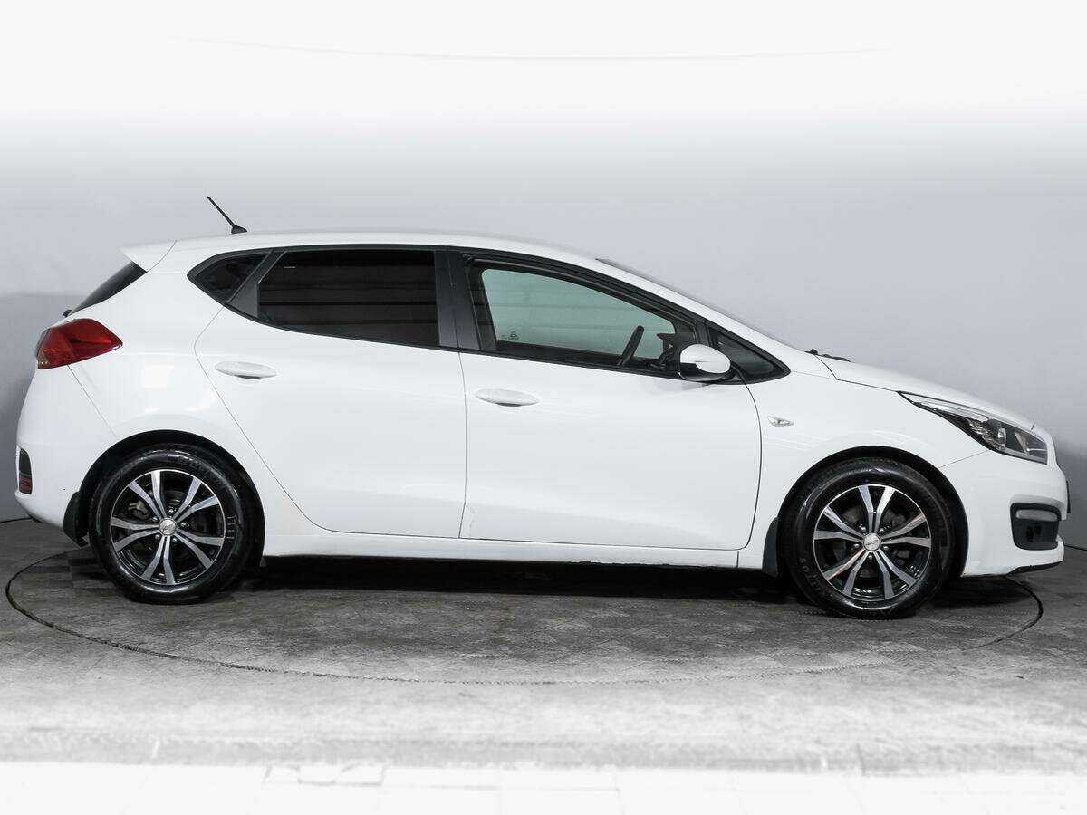 Kia Ceed б/у, 2016, Автоматическая. Фото: #3