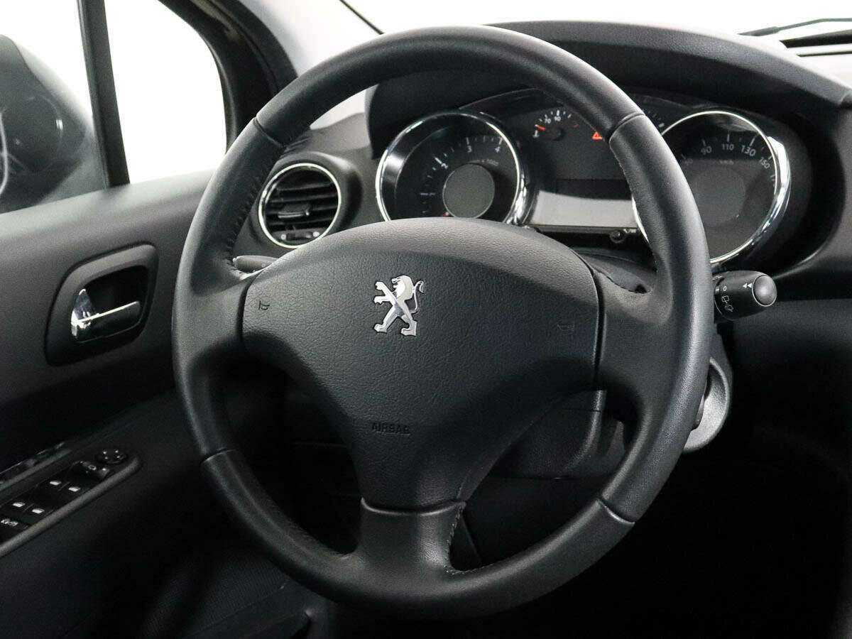 Peugeot 3008 б/у, 2014, Автоматическая. Фото: #12