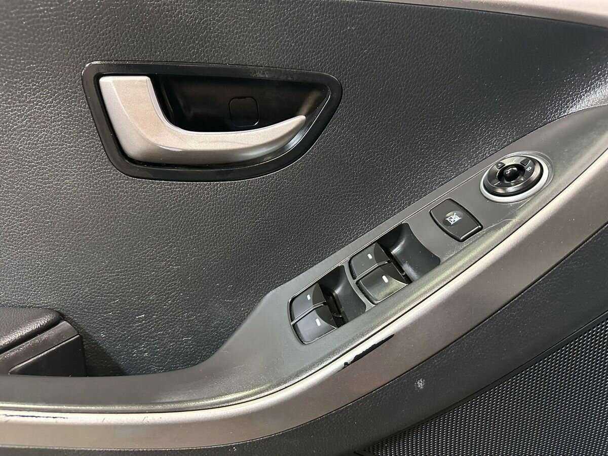 Hyundai i30 б/у, 2012, Автоматическая. Фото: #13