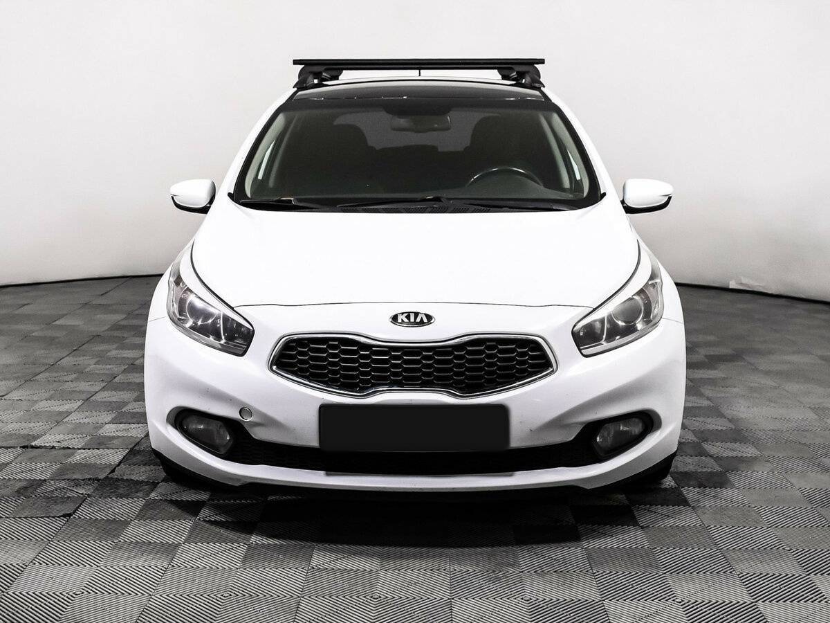Kia Ceed б/у, 2012, Автоматическая. Фото: #1