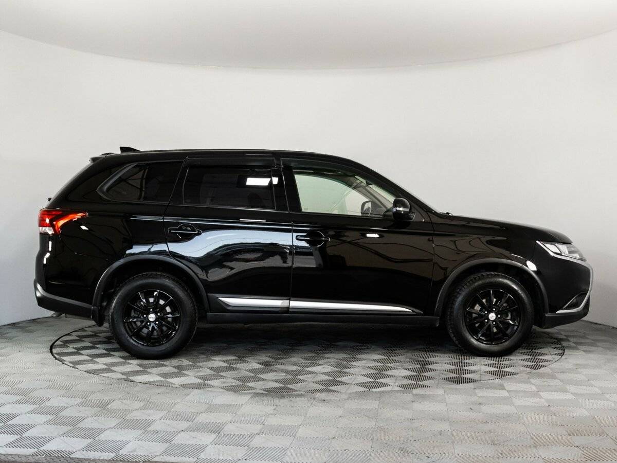 Mitsubishi Outlander б/у, 2020, Вариатор. Фото: #3