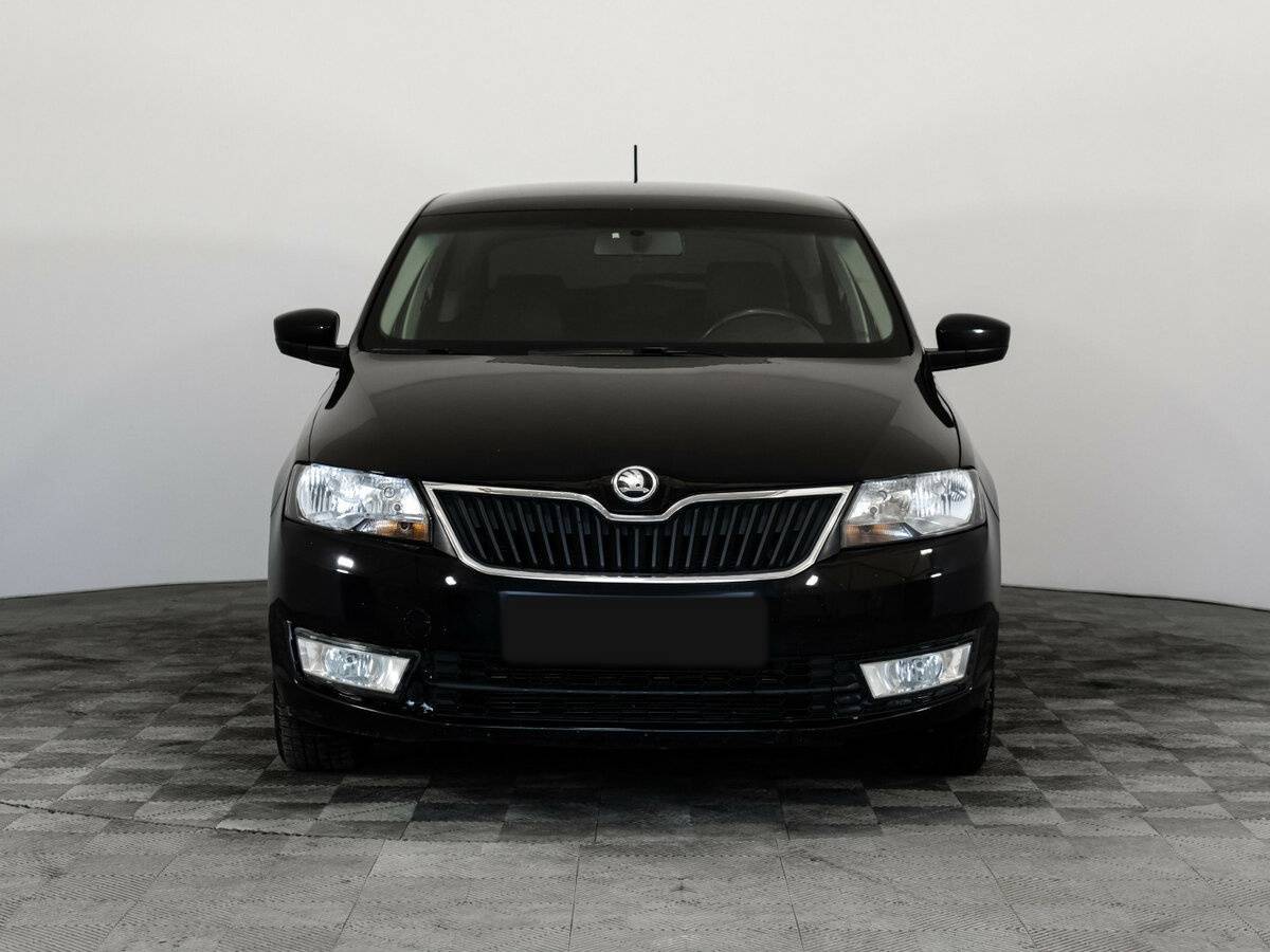Skoda Rapid б/у, 2015, Роботизированная. Фото: #1