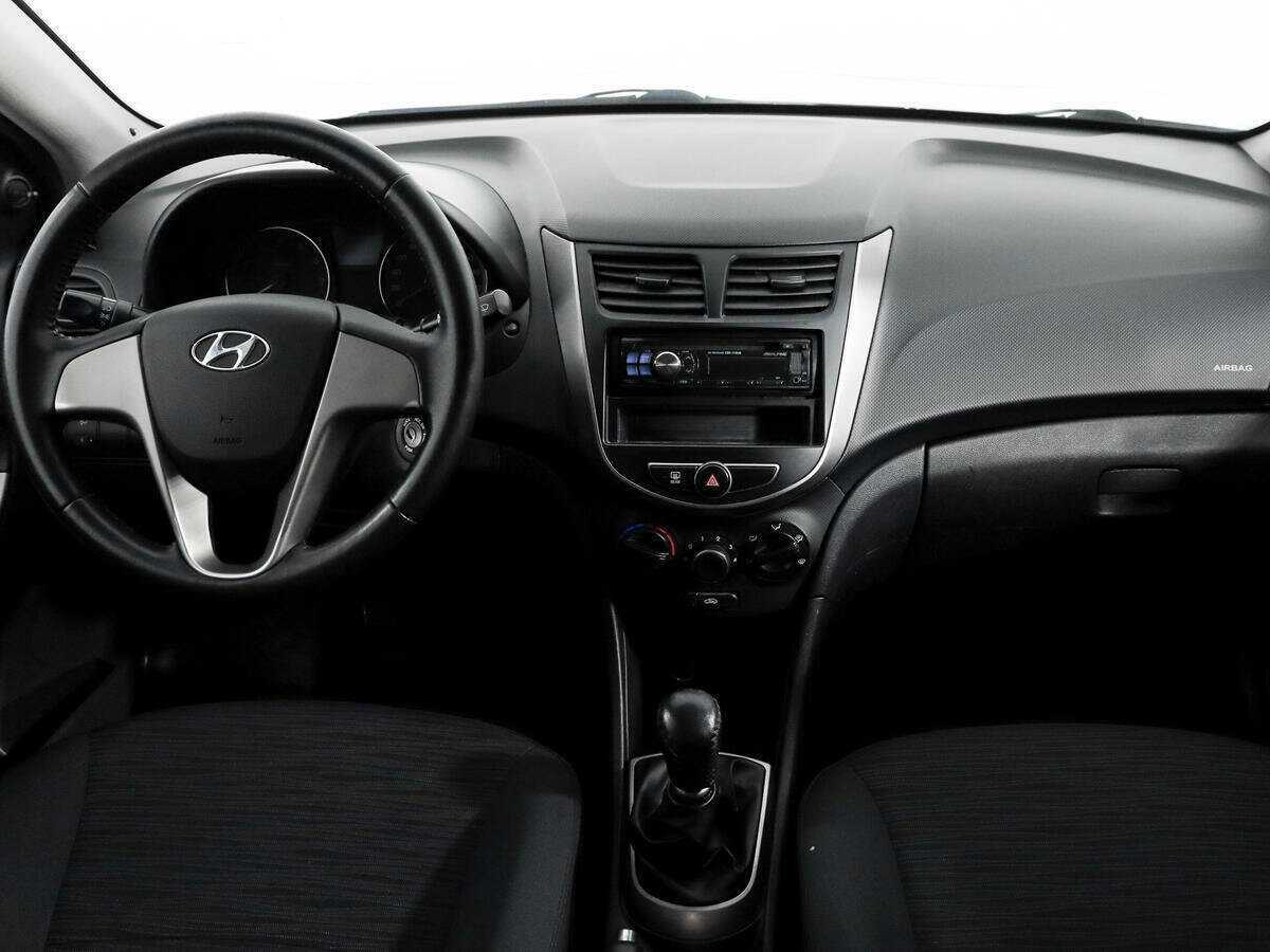 Hyundai Solaris б/у, 2014, Механическая. Фото: #11