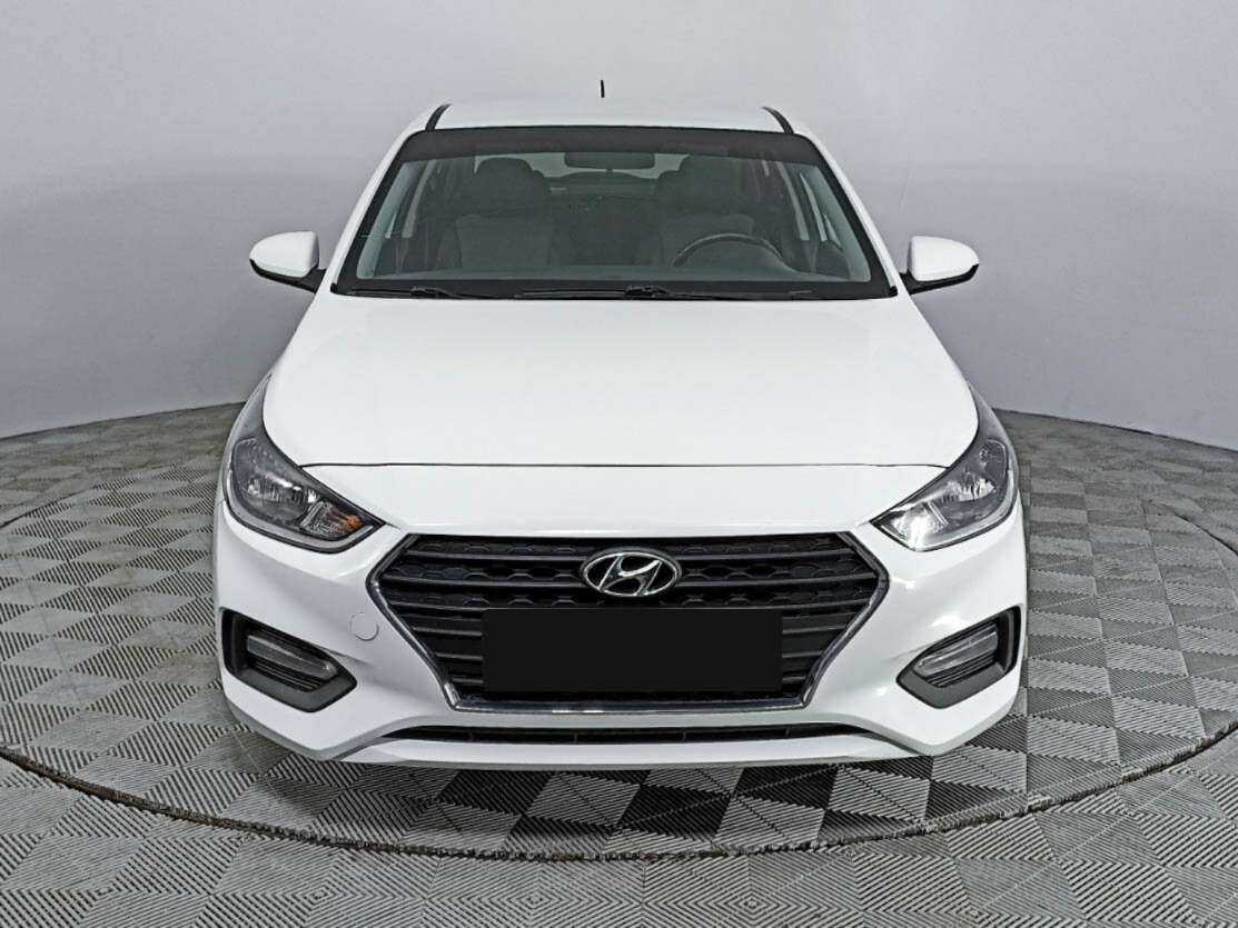 Hyundai Solaris б/у, 2018, Механическая. Фото: #1