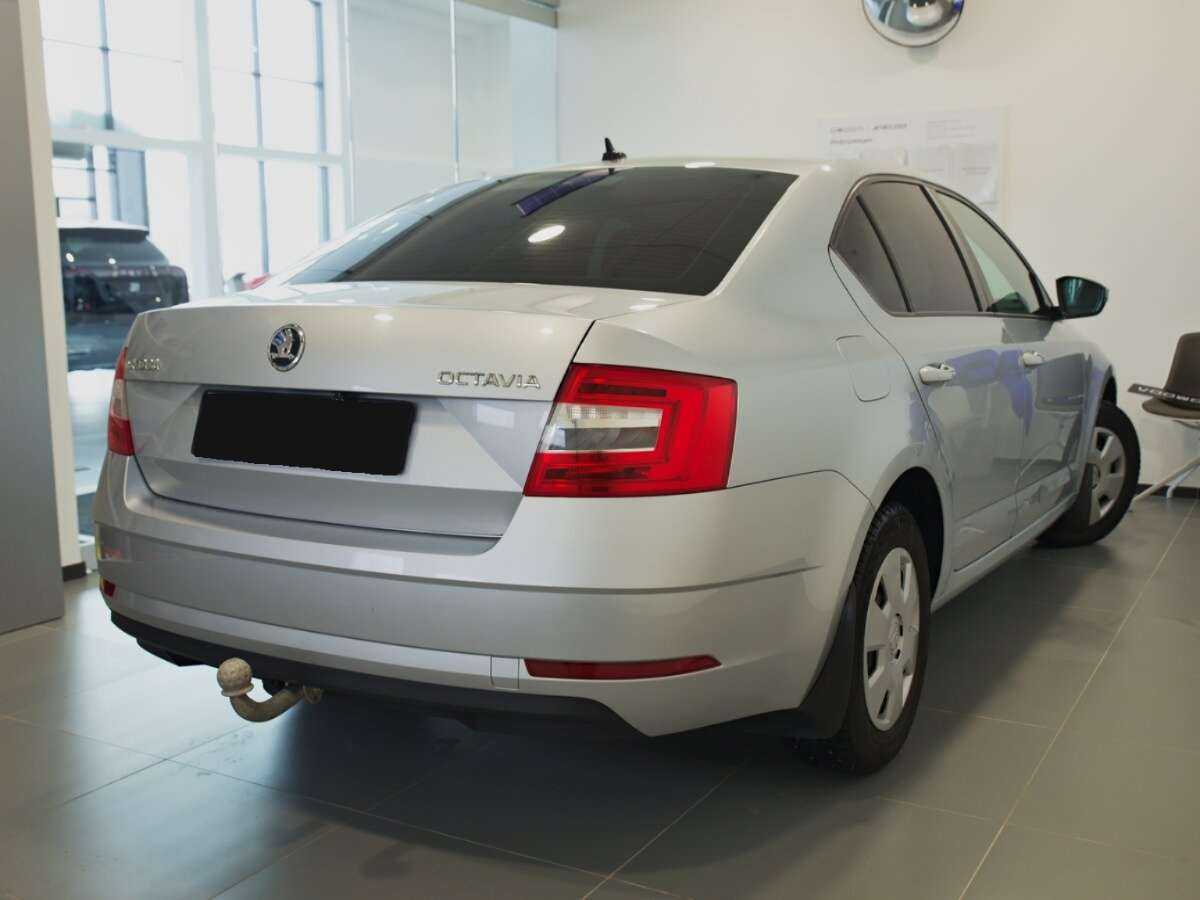 Skoda Octavia б/у, 2019, Механическая. Фото: #2