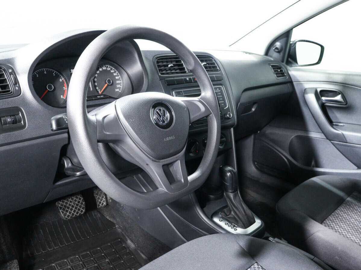 Volkswagen Polo б/у, 2019, Автоматическая. Фото: #11