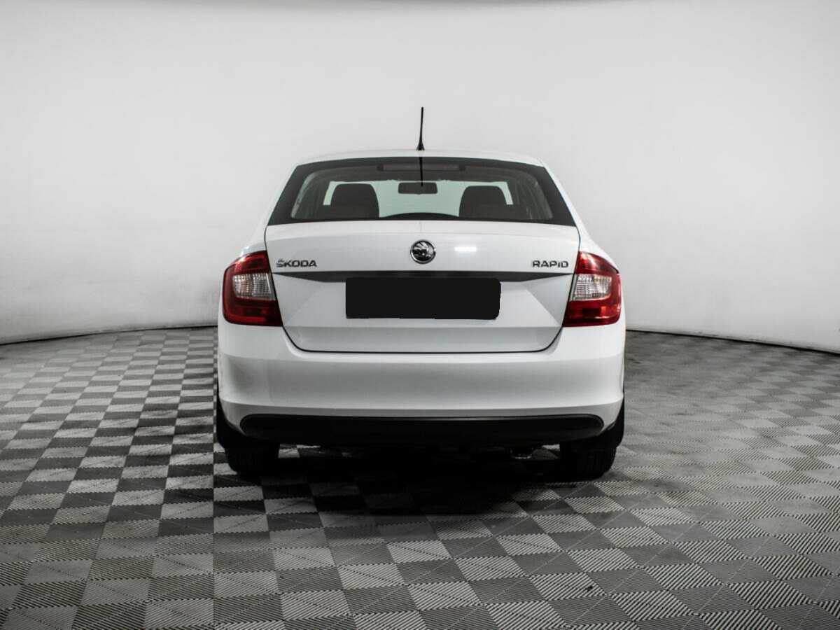 Skoda Rapid б/у, 2014, Механическая. Фото: #4