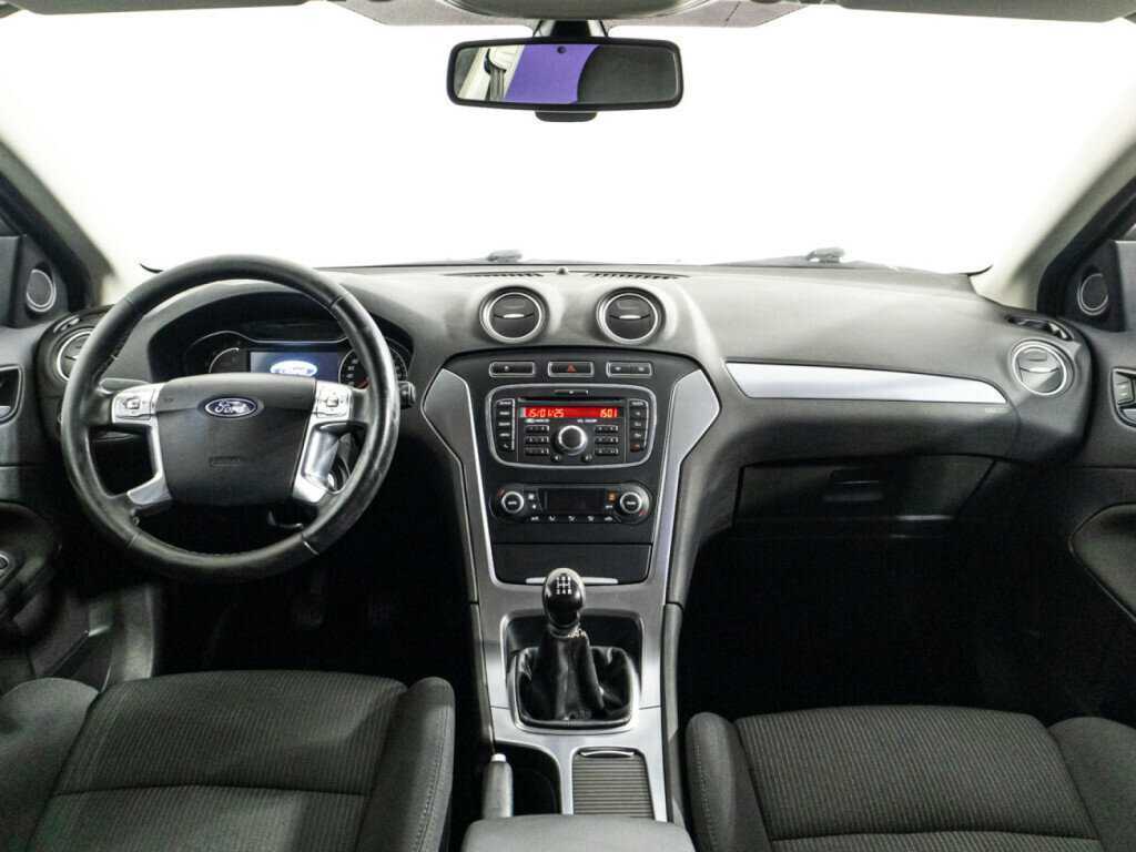 Ford Mondeo б/у, 2012, Механическая. Фото: #12